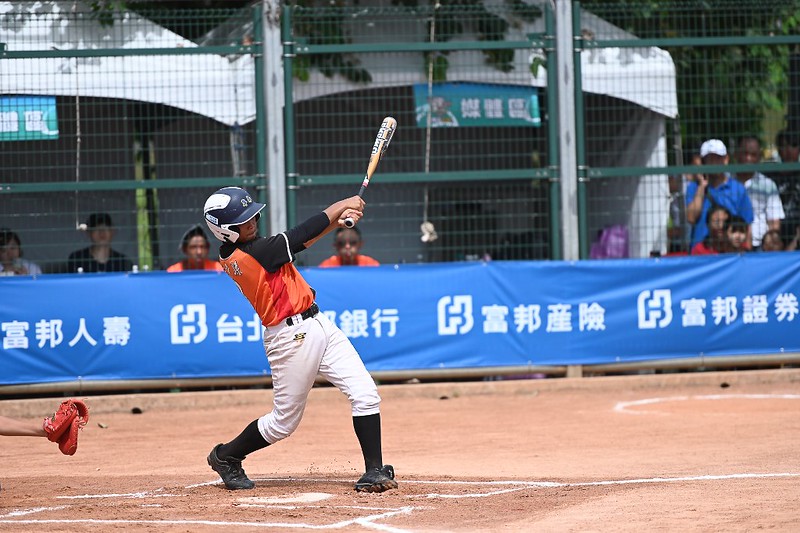 台東卑南首奪富邦盃冠軍　余念祖掃3獎項