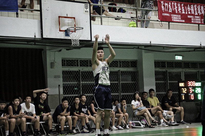 政大雄鷹7人出賽　陳子威盼提升板凳