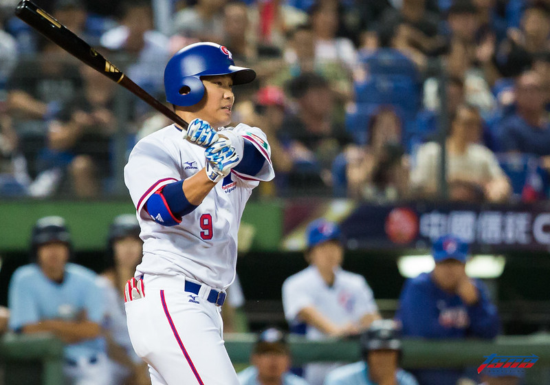 王柏融代打建功　鎖定158公里速球敲安