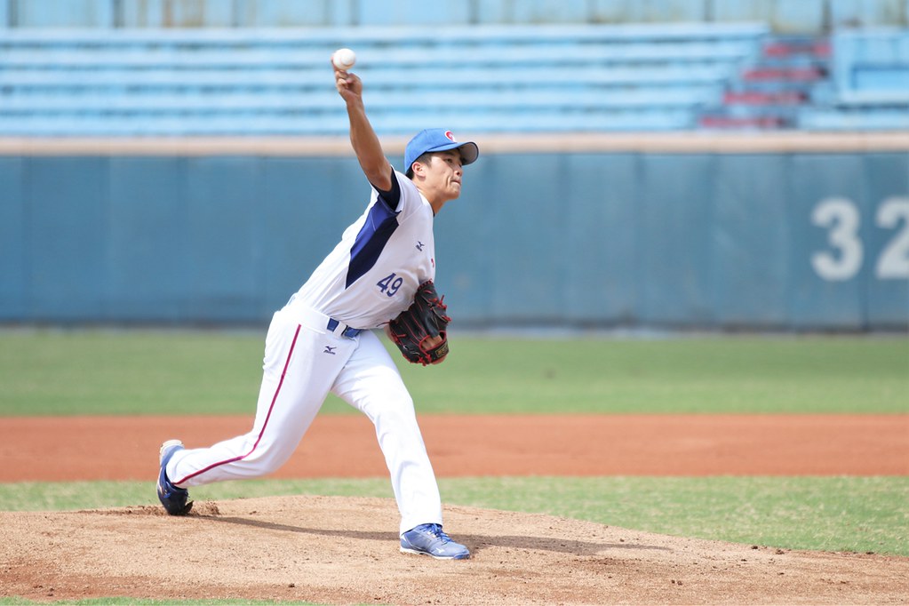 首戰U23莊陳仲敖完投勝　次戰雙方握手言和