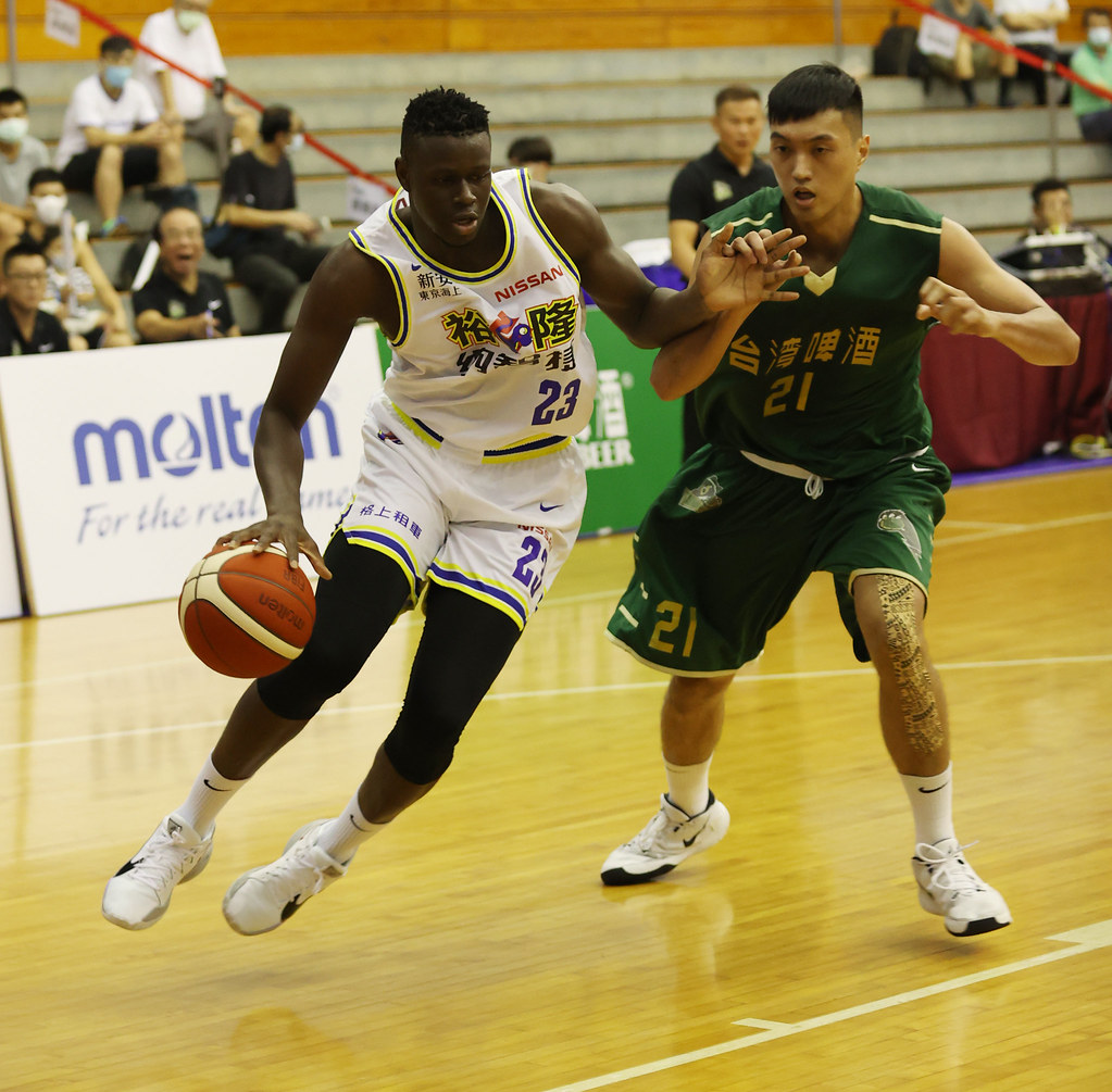 隊友對待如國王　斑霸處女秀獲讚