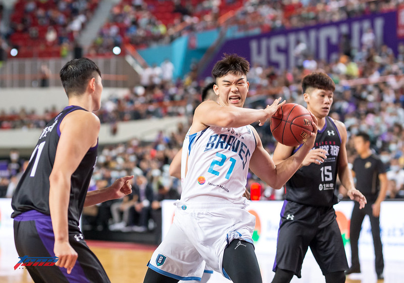 曾祥鈞20分15籃板　富邦熱身賽全勝