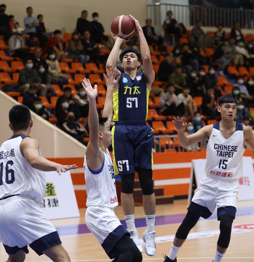 給中華白上課　吳曉謹率九太4連勝