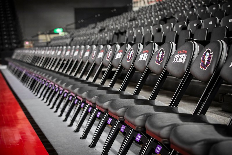 攻城獅場邊席季票　主打超近視野售價29999