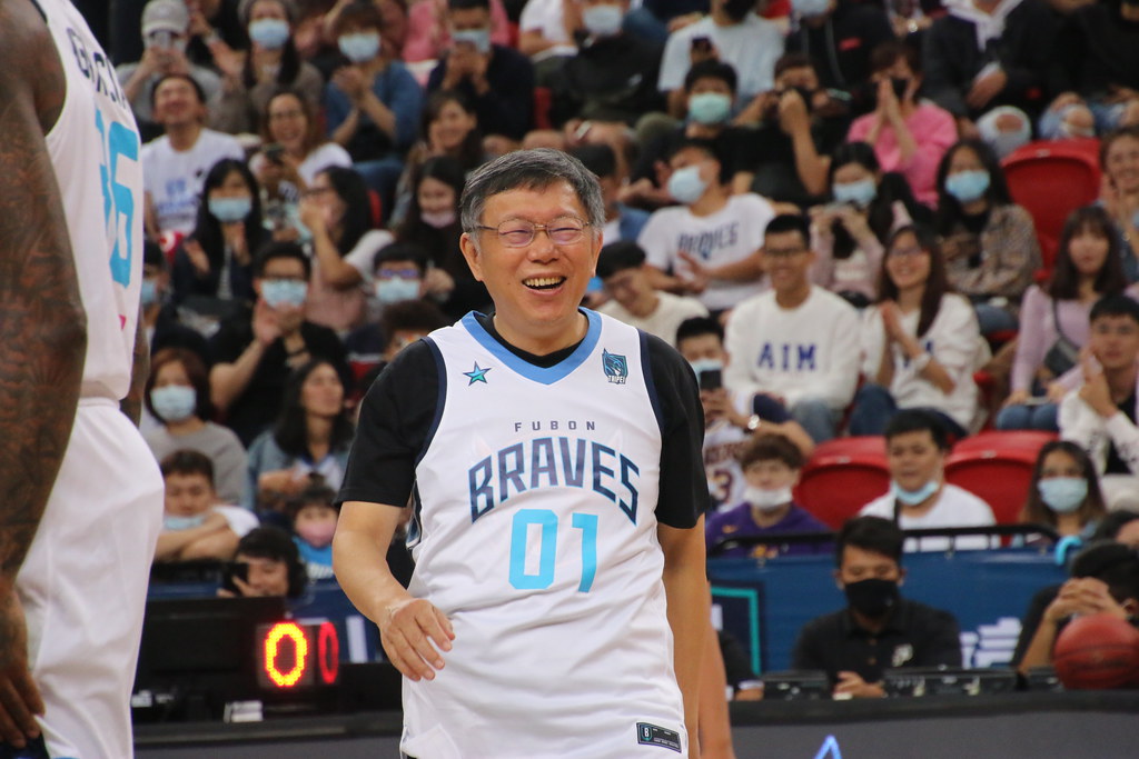 柯文哲、周杰倫到場　夢想家踢館富邦