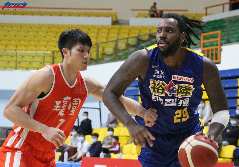 Coach邱滿意處女秀表現　Christmas：裕隆都是射手