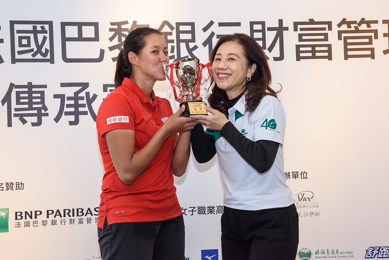 無懼疫情艱難　法巴堅持當選手後盾