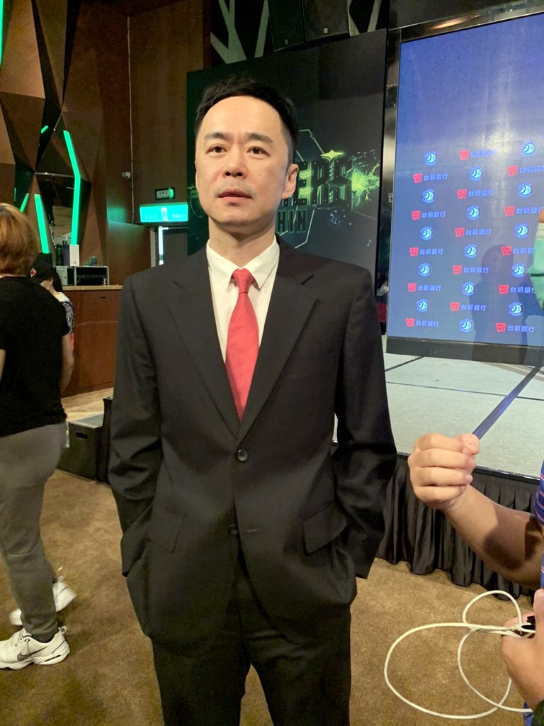 台新冠名夢想家　與富邦上演金融大戰