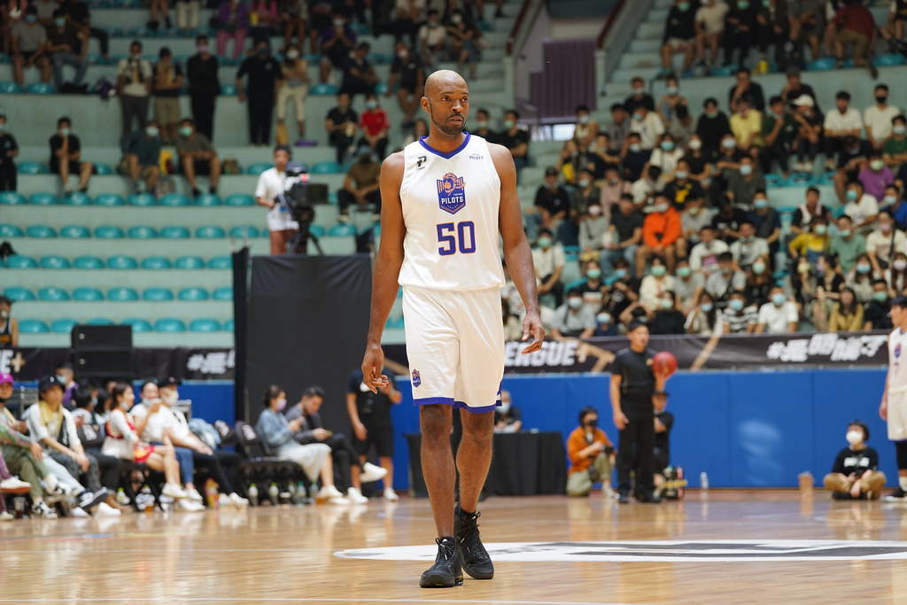 相隔873天！　戴維斯重返球場