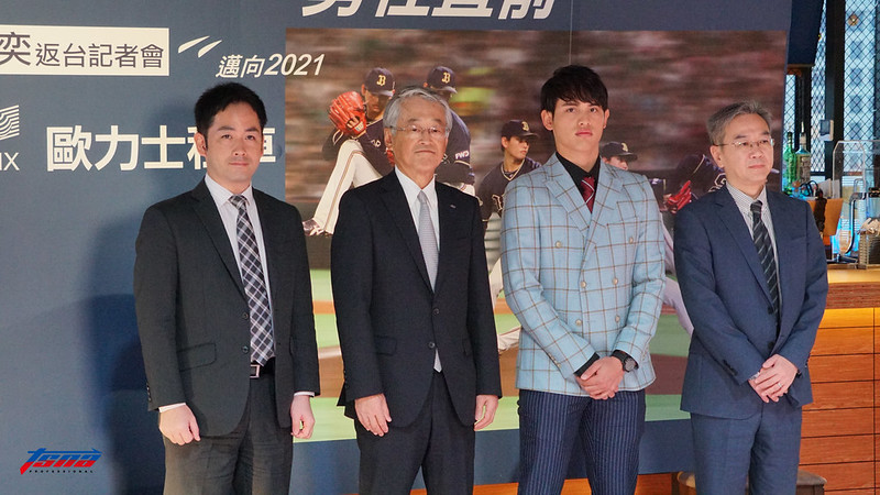 換監督氣氛好　張奕：會跟每個選手對話