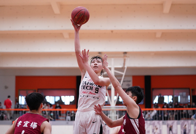 陳芷英雙寫UBA新高　台科2分惜敗佛光