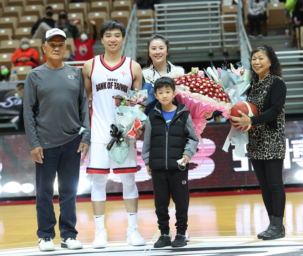 張博勝3000分　盼父母為他驕傲