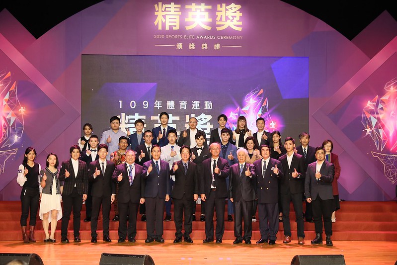 最佳男、女運動員　王冠閎、陳念琴獲獎