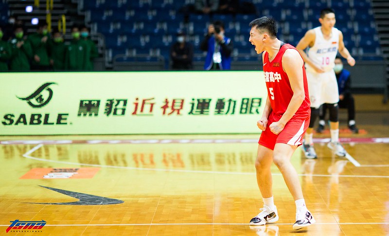 光復「双勝雙槍」像情侶　睡前會有晚安吻