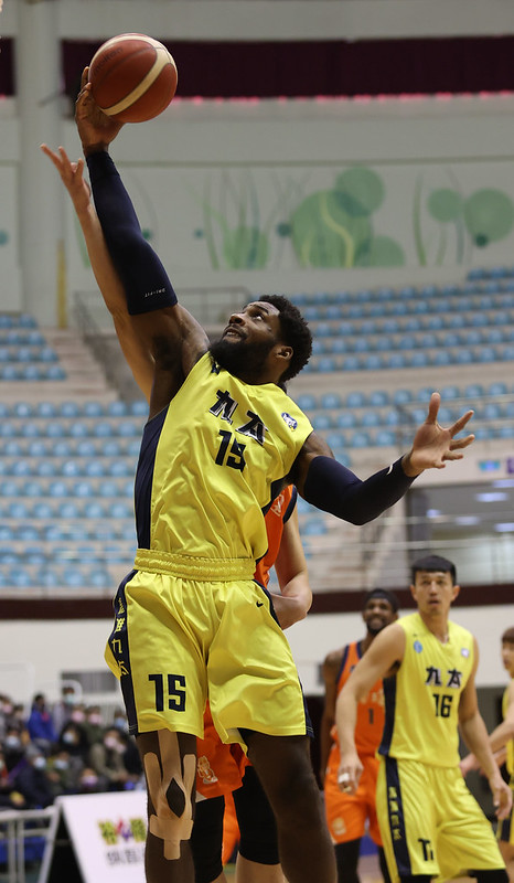 布蘭登強抓20籃板　九太復仇璞園