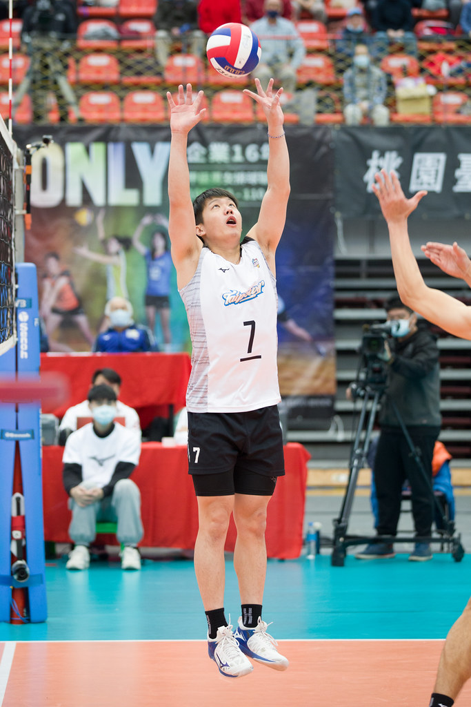 老大哥戴儒謙坐鎮　台電保不敗之身