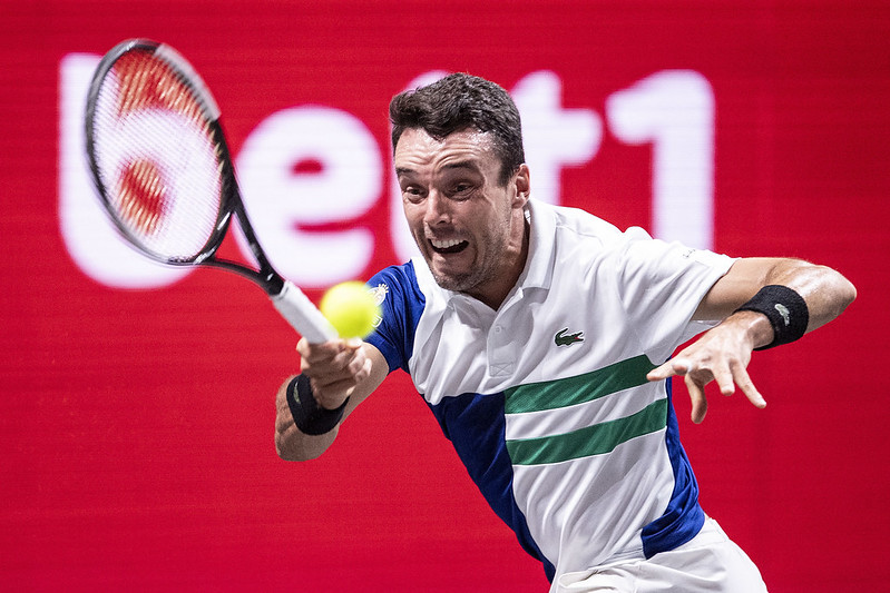 稱旅館隔離像坐牢　Bautista Agut挨批後道歉