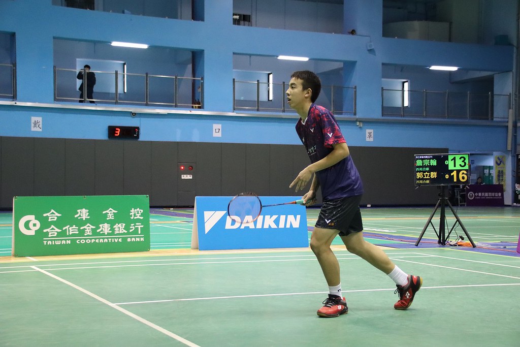 郭立群直落2奪冠　王珮伃摘后