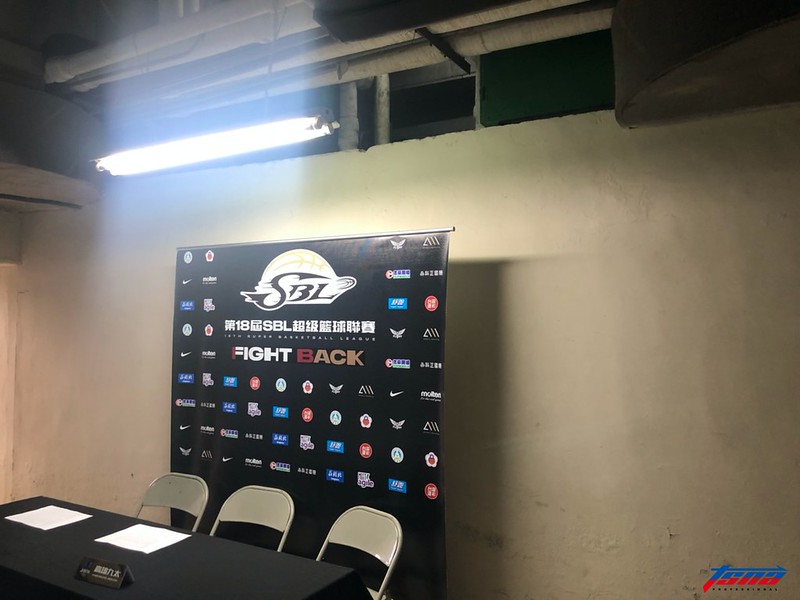 怒批記者會「什麼規格」　邱大宗：SBL沒有競爭力