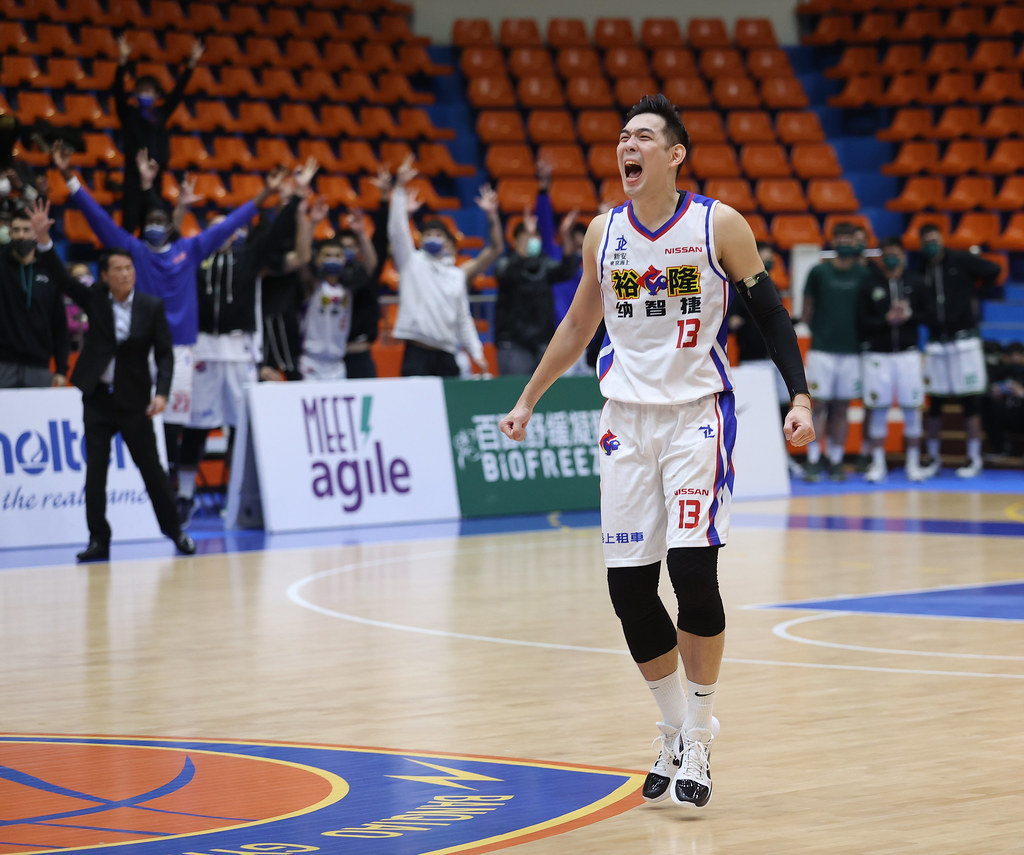 呂政儒致勝3分球　林宜輝再見火鍋