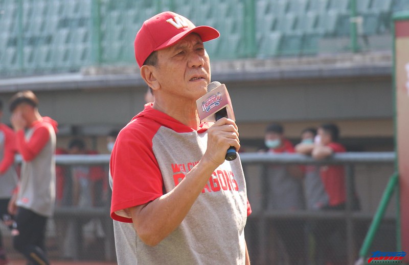 持續努力不自滿　任中傑以「火箭人」Clemens勉勵