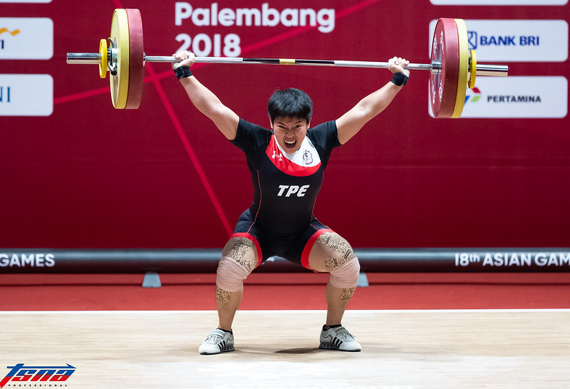 睽違1年半回舉重台　洪萬庭青年盃摘金