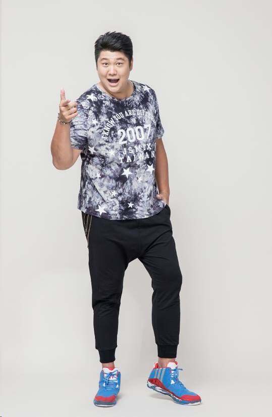 「小哈STYLE」轉播HBL　超趣味內容成另類焦點