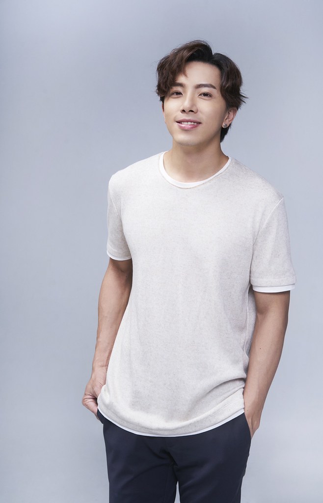 坤達擔HBL球評　自曝打球斷手經驗