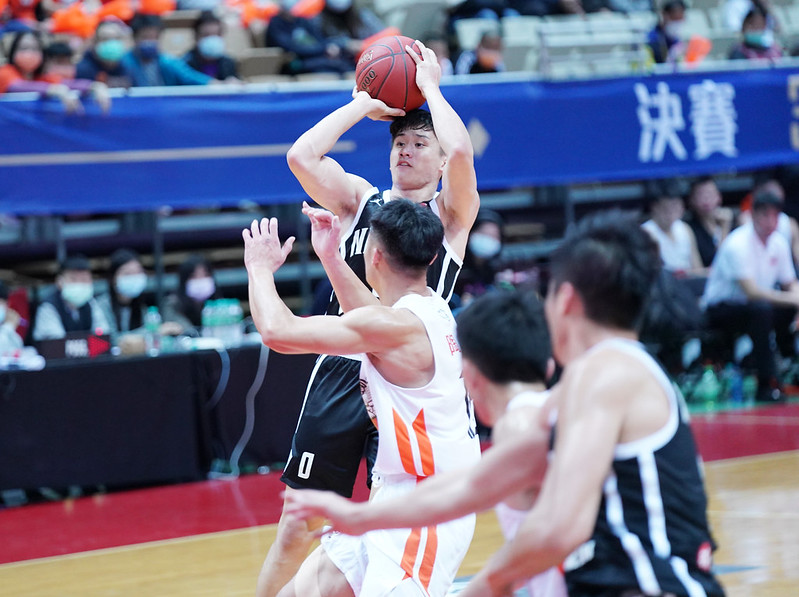 「宇宙政」完成3連勝目標　陳子威盼無傷情