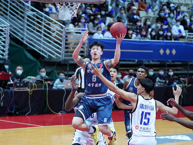 關鍵2分逆轉政大　李威廷有點嚇到