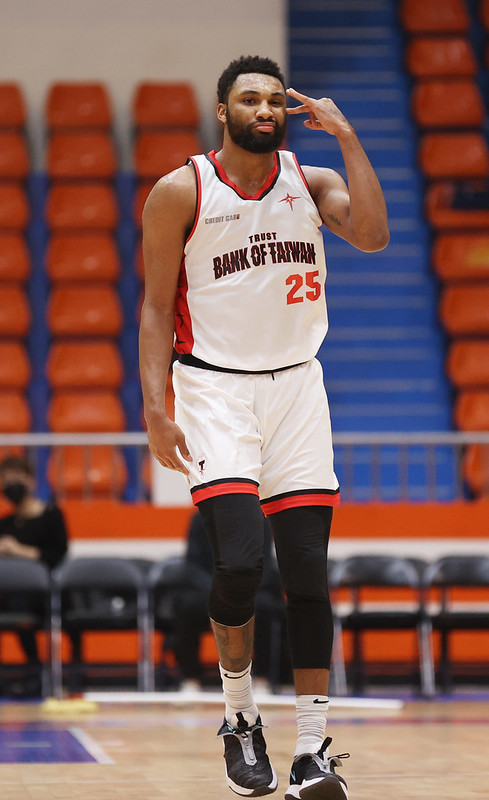 艾爾文飆30分　台銀終止4連敗