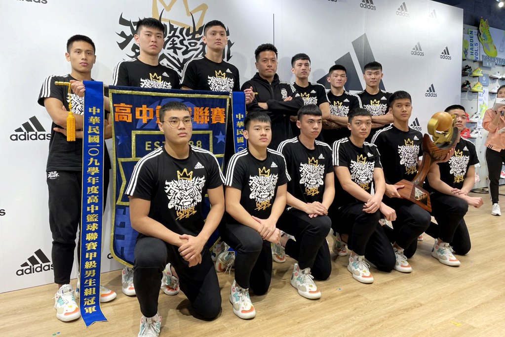 泰山奪冠成鄉里英雄　16日舉辦遊行