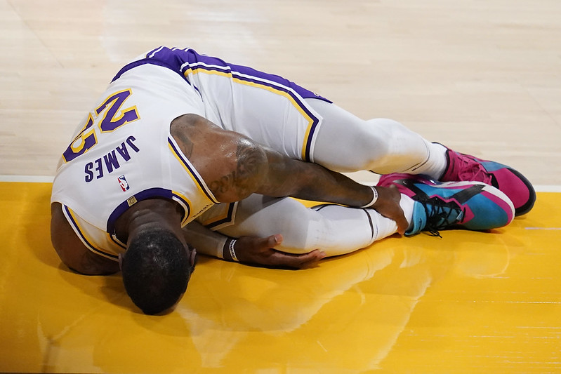 踝傷無限期缺陣　LeBron：很快就回來