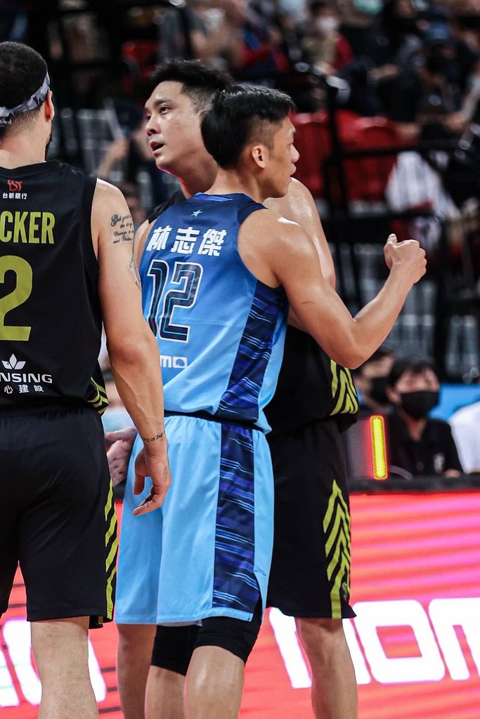 俠獸對決4分半　富邦6連勝