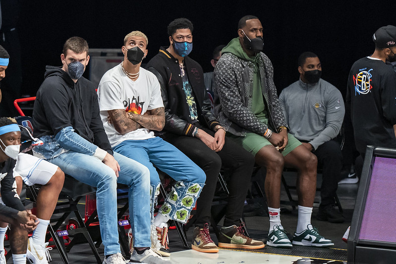 湖人大勝籃網　LeBron、AD可能2週後歸隊
