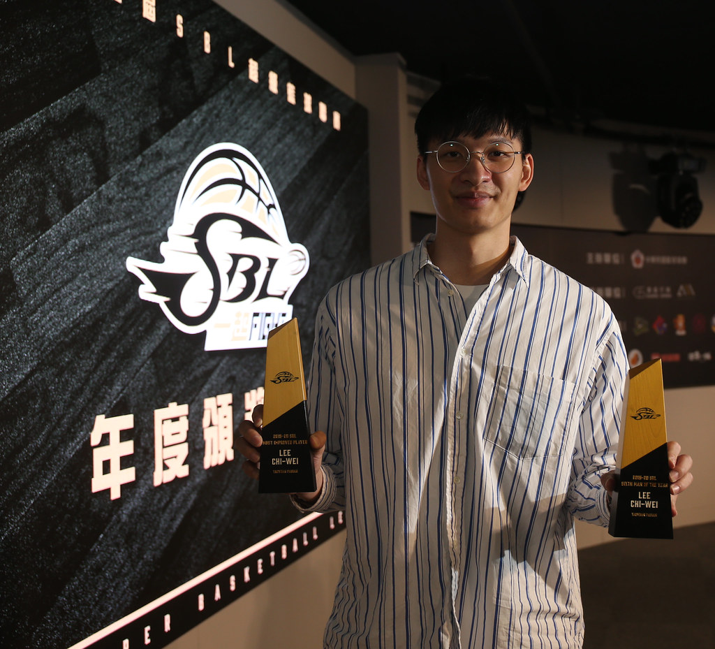 轉戰台啤火力不減　李啟瑋連莊年度第6人