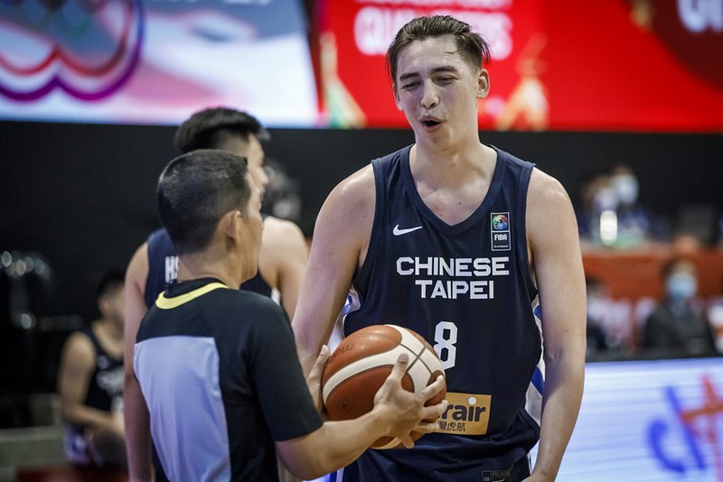 無懼中國長人陣　譚傑龍：去年對過塔壁