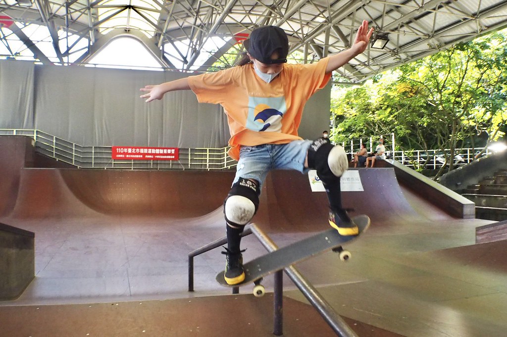 奧運滑板熱潮 極限育樂營搶爆