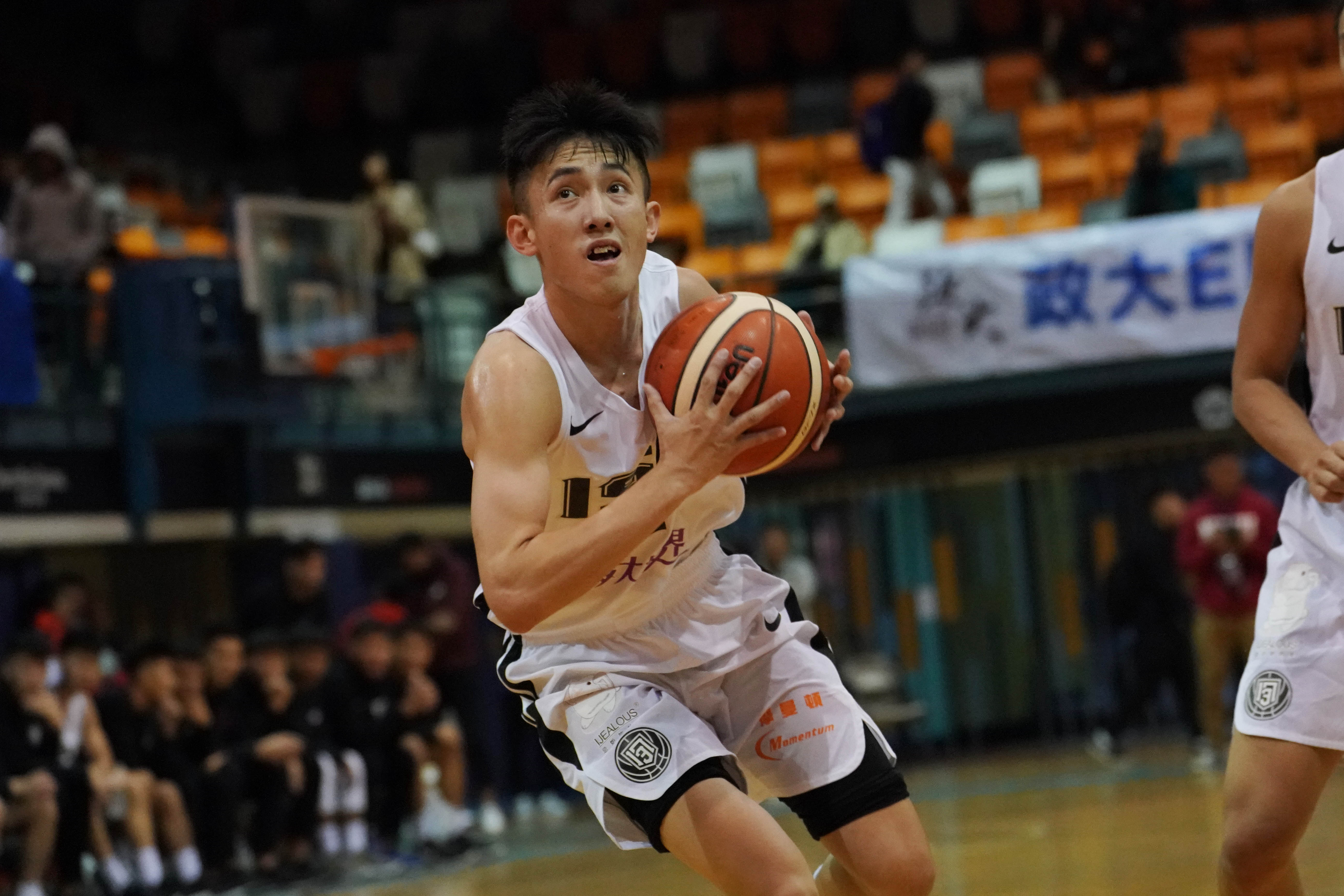 白曜誠轟29分　義守險勝世新