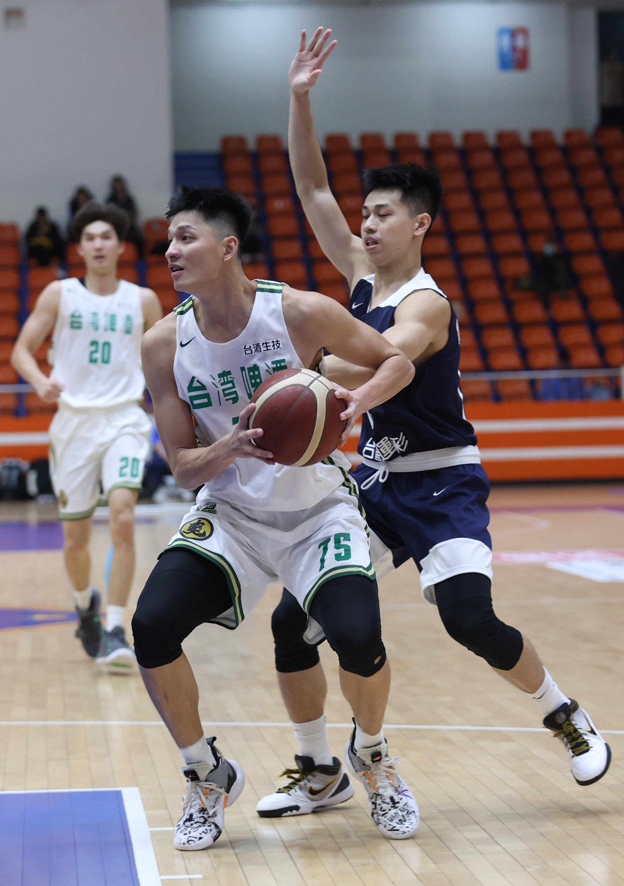 李啟瑋16分最亮眼　台啤退中華白進冠軍賽