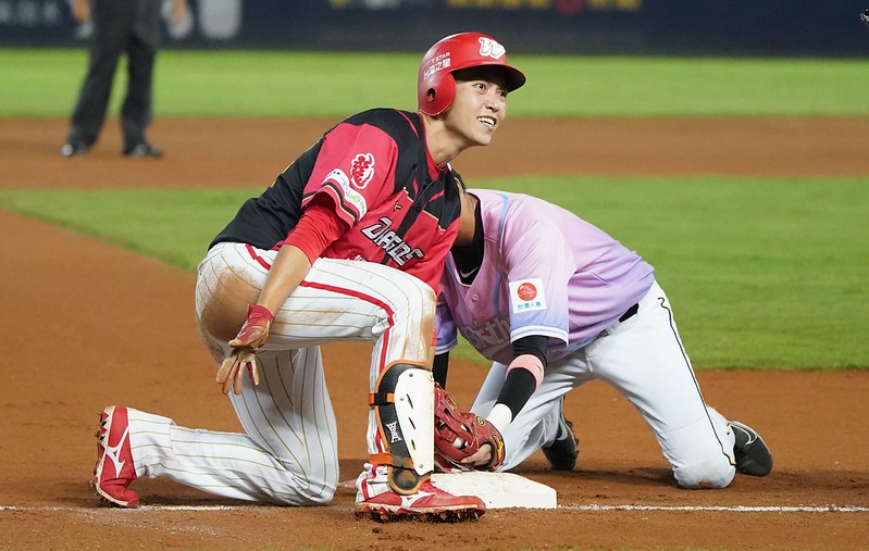 葉總眼中從很普通到很特別的球員　張祐銘敲勝利三壘打