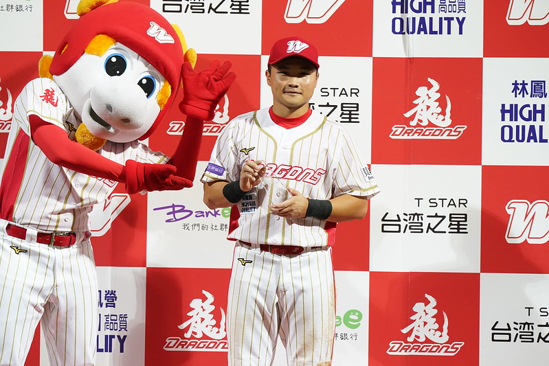 熬過觸身球、腦震盪和撕裂傷　林孝程終於拿下MVP