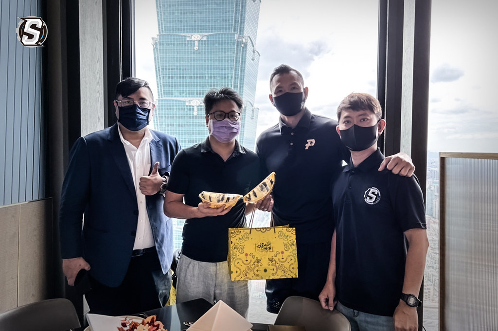 鋼鐵人拜會陳建州　邀請南下挺熱身賽