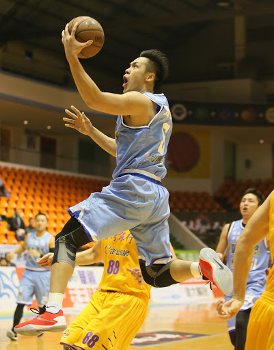 周儀翔致勝突破 達欣笑收5連勝