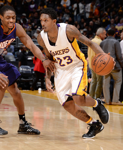 20分差痛宰太陽 湖人本季首度3連勝