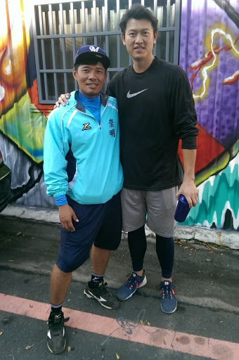 王建民7日返美 陳峰民帶崇明出賽巧遇