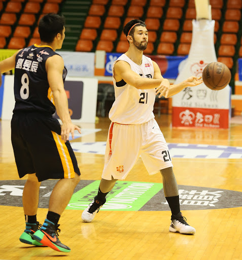 璞園賞金酒12連敗　簡浩賽後爆氣