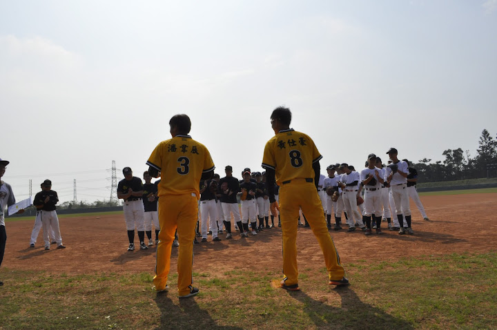 黃衫雙雄勉學員　「失敗中學習是最好的一課」