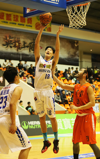 李德威、吳怡斌受特訓　璞園沒帶心比賽