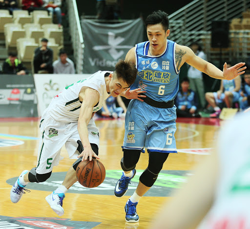 劉錚險勝周儀翔　台啤延長賽退達欣